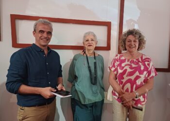 Έκθεση “Άδειες κορνίζες” Θεόφιλου